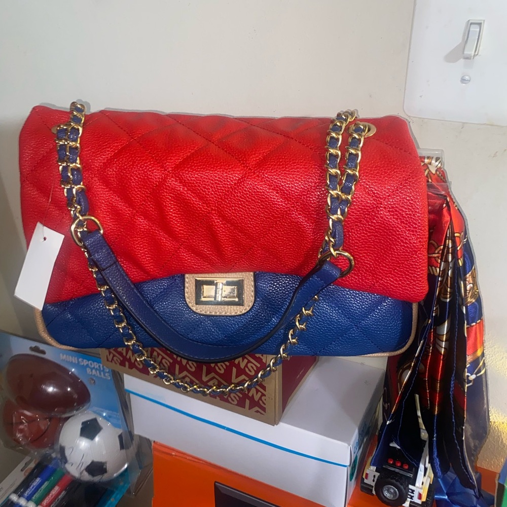 Multi-Colored Purse - Picture 6 of 6